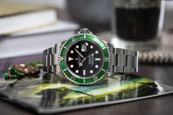 2009 Rolex Submariner “Kermit” 40mm 16610LV Stainless Steel Black Dial